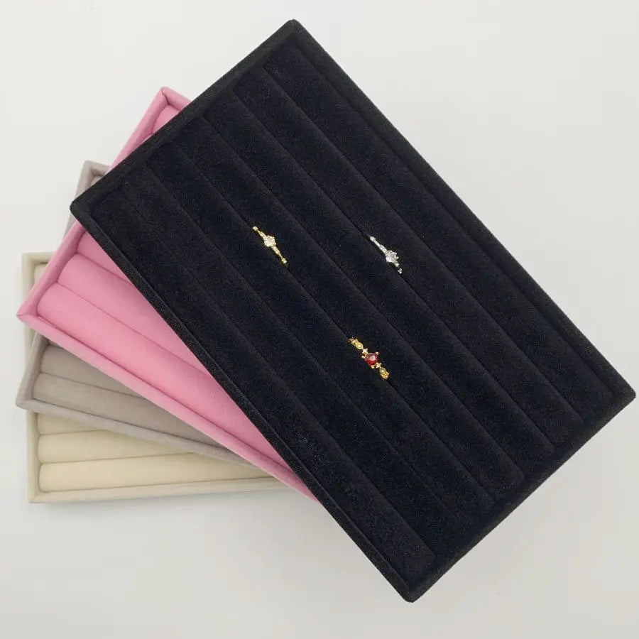 Zelvora Velour Box™ — Luxury Velvet Jewelry Organizer
